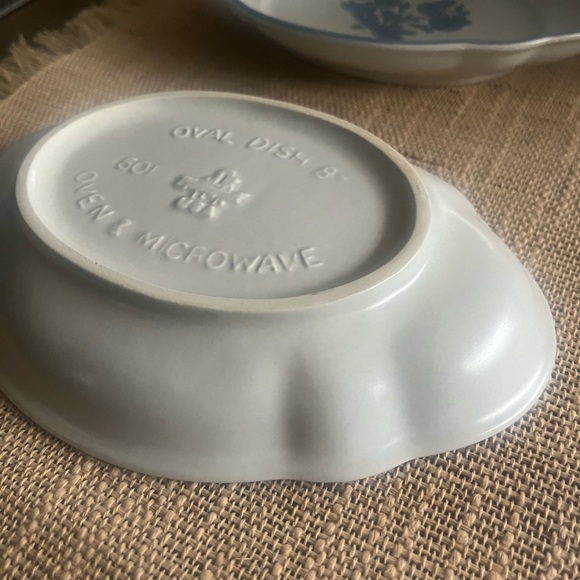 Pfaltzgraff York Towne 8’ Oval Dish Set of 2 - Picture 4 of 6